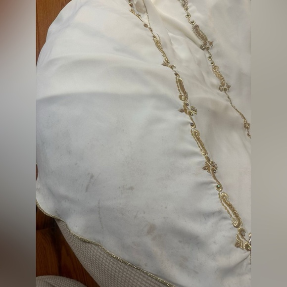 Kaftan Elegance two piece custom-made bridal kaftan- offwhite with gold - Picture 14 of 16